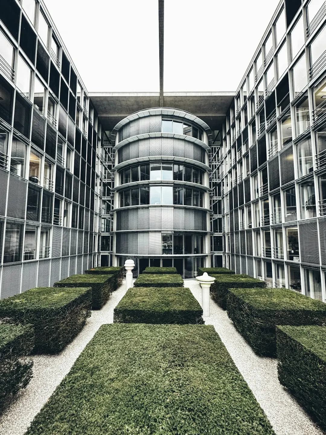 Gartengestaltung & Bepflanzung – Heim & Hof Services